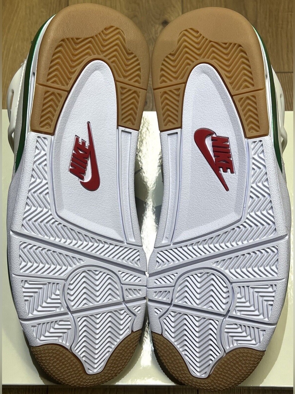 🎶 New - Air Jordan 4 Retro SP x Nike SB Pine Green - Picture 6 of 6
